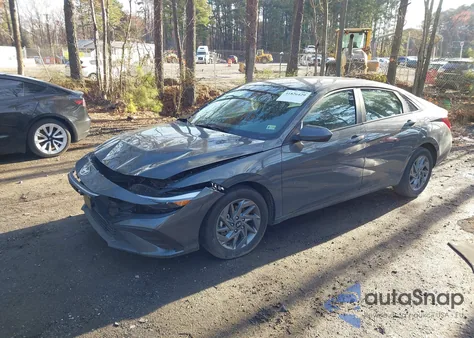 2024 Hyundai Elantra Sel from USA, damaged, VIN KMHLM4DGXRU832768